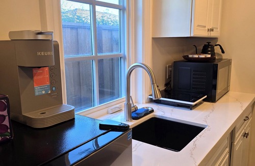 Sunnyvale West House | Private In-Law Suite with Kitchenette in Sunnyvale next to Park
