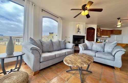 Playas de Rosarito Apartment | Puerto Nuevo Surf Villa Felicidad 2BR with pool