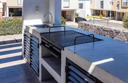 El Marques House | Quartz House