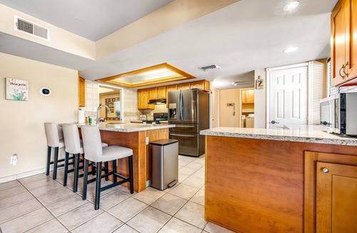 Raskin Estates House | Quiet Scottsdale retreat with enclosed yard, pool, patio, grill, game room & W/D