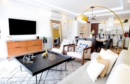Zapopan Condo | RealLuxe - Stylish apartment