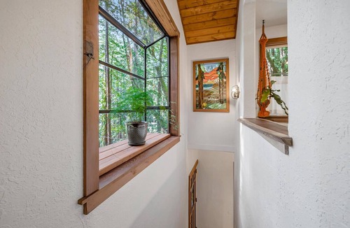 Loma Mar House | Redwood Treehouse Retreat in Loma Mar Redwoods