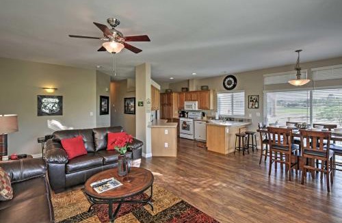 Needles House | River's Edge Golf Condo w/Beach Access + Patio!