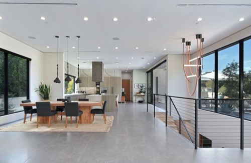 Sherman Oaks House | Round Valley Residence - Sherman Oaks Hillside Retreat with Pool and Spa