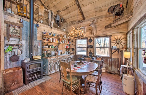 Putnam County Cabin | Rustic Powersville Cabin: Secluded Countryside!