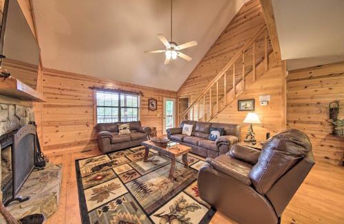 Young Harris House | Rustic Young Harris Cabin w/Fire Pit & Views