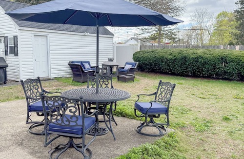North Patchogue House | RYDER CUP ACCOMMODATION Central Location, <26 miles from Bethpage Black