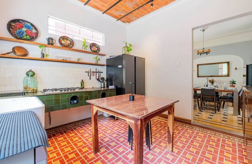 Historic Centre of Puebla House | Spacious Colonial House - 6 Bedrooms Near the Zócalo in Puebla