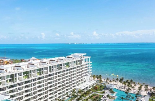 Playa Mujeres Condo | Spacious 3-bedroom condo with AC in adorable Cancun
