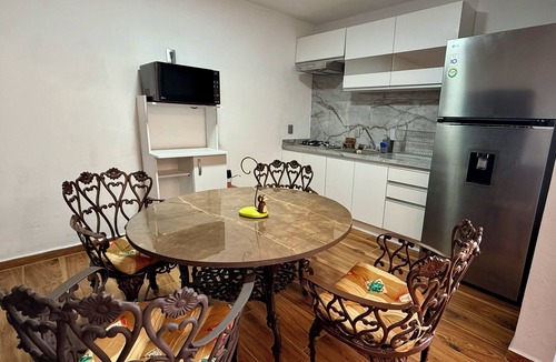 Zapopan Apartment | Spacious 4-bedroom apartment in charming Zapopan with AC