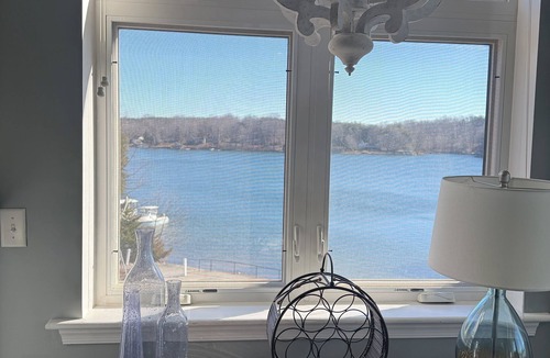 Huddleston Condo | Spacious Condo at SML- Mariner's Landing