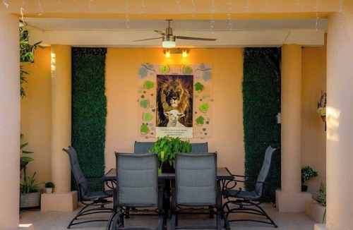 Montecarlo House | Spacious Double Bedroom | Pool, Gym & Terrace