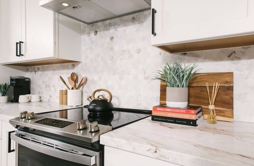 Park Scottsdale One House | Spacious Elegant Rental in Old Town - Hot Tub+Pool