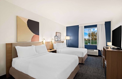 Williams Hotel | Spark by Hilton Williams