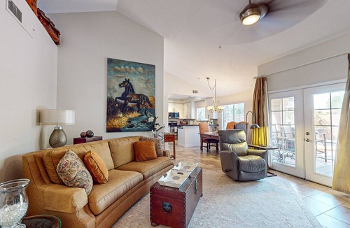 Pinnacle Peak Villas House | Step-free, dog-friendly home with pool, hot tub & grill