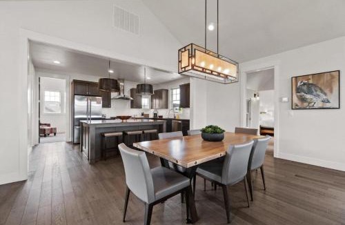 Bend House | Stone