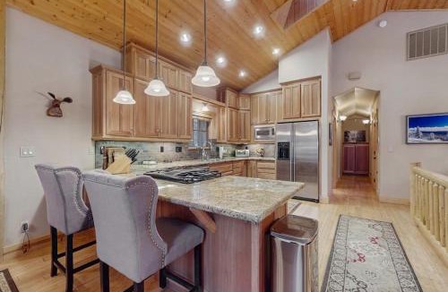Sierra Tract House | Stunning Large Custom Family Home with Fireplace Yard Spa Views EV Car Charger