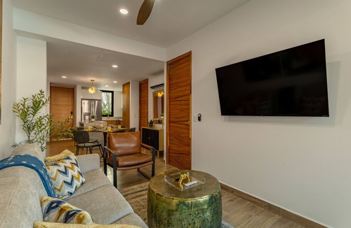 Puerto Vallarta Condo | Stylish 1bd condo, ground floor and rooftop! 1BD Condo for rent in Versalles, Pu