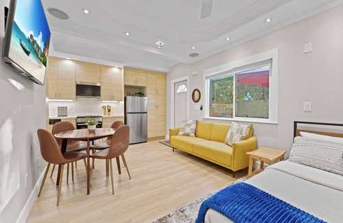 Antelope Apartment | Stylish and cozy guest suite