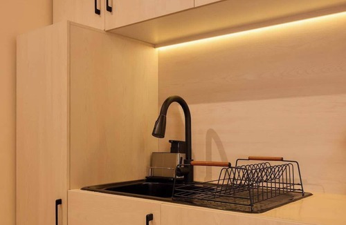 Reforma Apartment | Stylish Oaxaca Loft w/Outdoor Hot Tub & Terrace