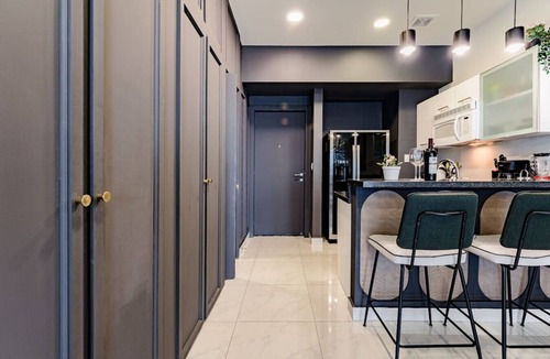 Cuauhtemoc Apartment | Stylish Reforma Loft w/Pool, Gym, AC & City Views