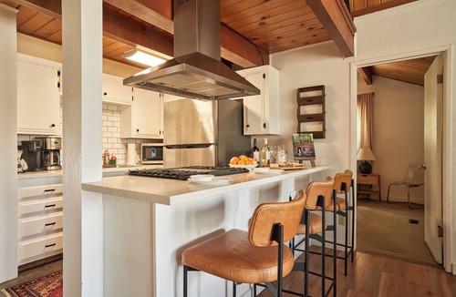 Whispering Forest Cabin | Summer Getaway Close to Lake, Walk to Big Bear Speedway for Grass-Tubing & Arcade, Loft with Foosball, Hot Tub, Cool Chill Deck