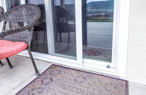 Vista Apartment | Sunrise Luxurious Master Room/Own Bath/Separated Entry/Vista