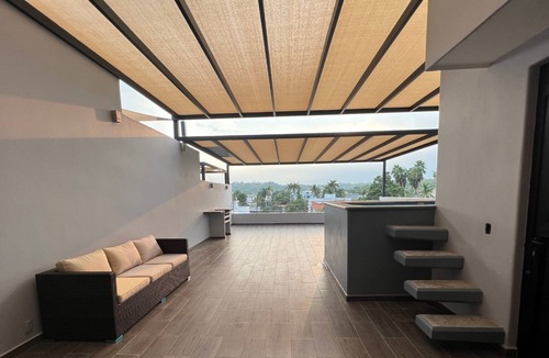 L Apartment | Sunset View Penthouse.