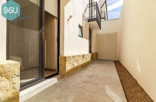 El Marques Apartment | Swing Golf Living & Terrace Golf View | SISU Homes