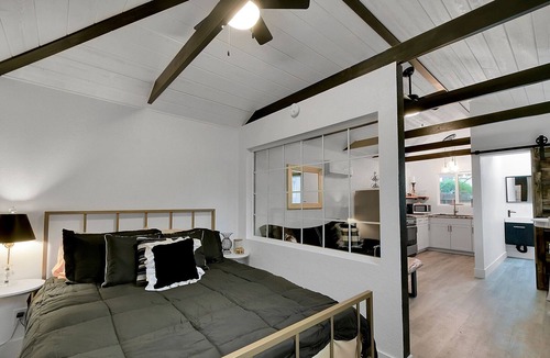Yuba City House | The Black and White Bungalow is a freshly remodeled modern yet rustic studio.