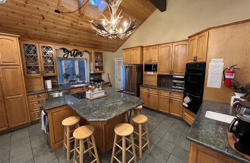 Big Bear City Cabin | The Moose cabin