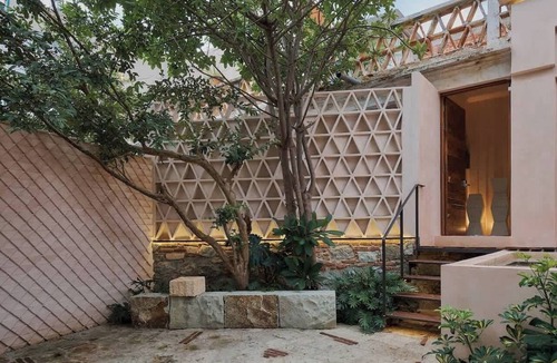 Ruta Independencia Apartment | Ti-Ladeé. Pool & AC – Walk to Historic Sites