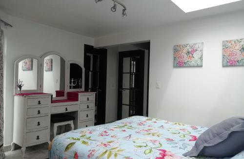 Ciudad Lopez Mateos House | Totonaca - Seguridad, 10min de Centros Comerciales & Zona Esmeralda - Empresas bienvenidas