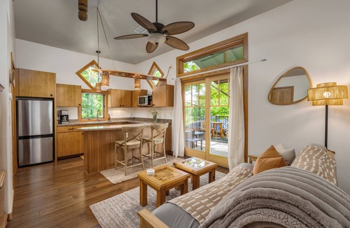 Cornville House | Tree House Romantic Hideaway Near Sedona