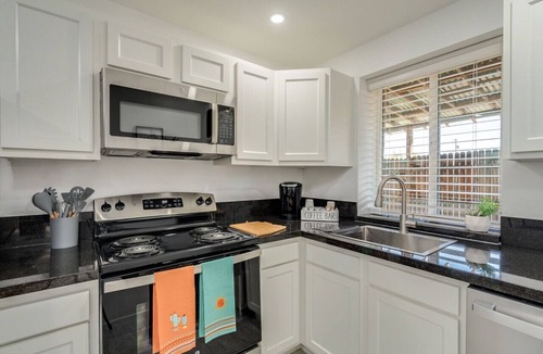Palo Verde House | Tucson Retreat | Dog Park + Gated Parking | #4