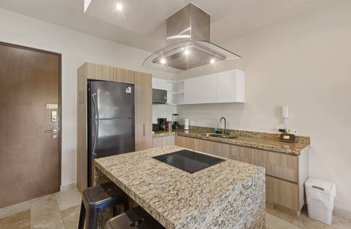Zama Apartment | Tulum Hideaway with Penthouse, Pool and Jungle