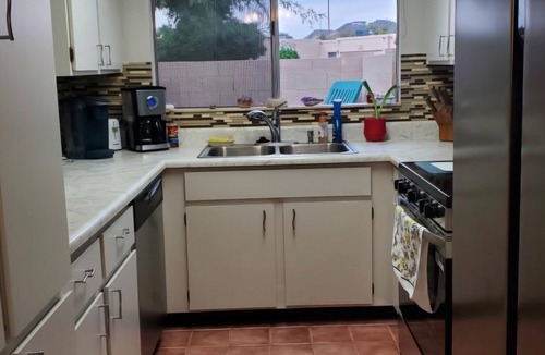 Pepper Ridge Condo | Updated 2 bedroom condo in North Phoenix - close to Mayo/Desert Ridge Mall.