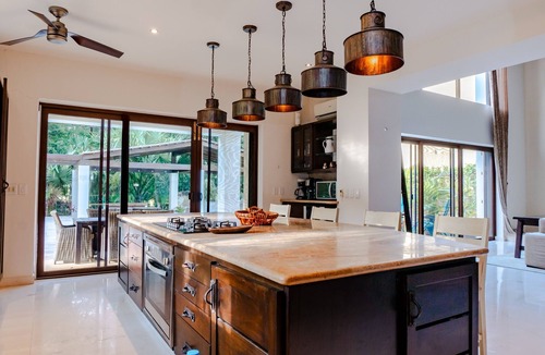 Playacar Villa | Uxmal 5 Bedroom Villa by RedAwning