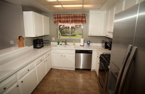 Indio Condo | Vacation Condo with a Golf Course View