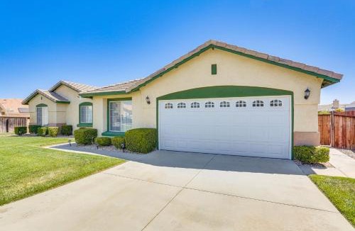 Victorville House | Victorville Home w/Large Yard & Charcoal Grill!