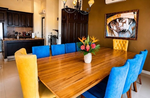 Centro Villa | Villa Corazón de Fatima. Heated Pool, Marina Views & Walk to Town