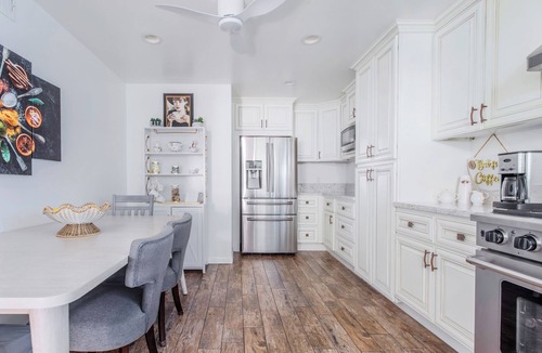 Peninsula House | Walk to Both the Beach & Bay-Peninsula Home with Two-Car Garage