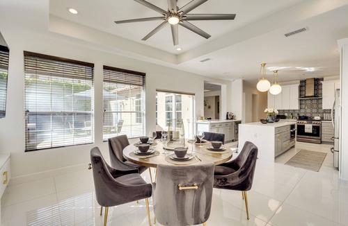 Tahquitz River Estates House | Walk to Dtwn Palm Springs! Chic Desert Oasis