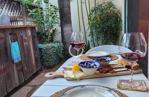 Los Olivos Apartment | Walk-to-wine-country or chill in tranquility & comfort @ Floribunda Gardens