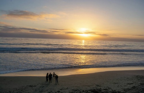 Playas de Tijuana Apartment | Water-front Luxury + King Bed w/AC
