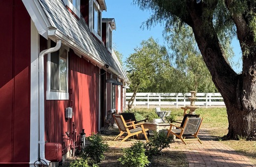 Santa Ynez House | Welcome to the Red Barn House: 3BR 2BA country living in Santa Ynez Valley