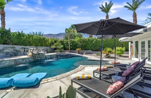 Racquet Club Estates House | Whispering Palms - Your Private Oasis: Pool, Spa & Fire Pit in the Heart of Palm Springs