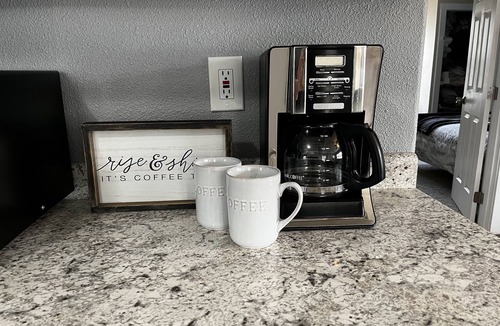 Klamath Falls House | Whitetail cottage! 🦌 Spacious home with game room. Near OIT and SkyLakes.