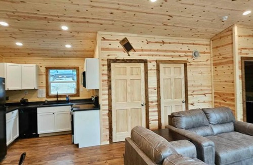 Pittsburg House | Wildwood Cabins
