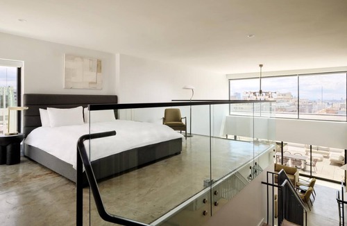 Downtown Los Angeles Hotel | Winfield Lofts | 3BR Penthouse | Downtown LA | Pet-Friendly Stay